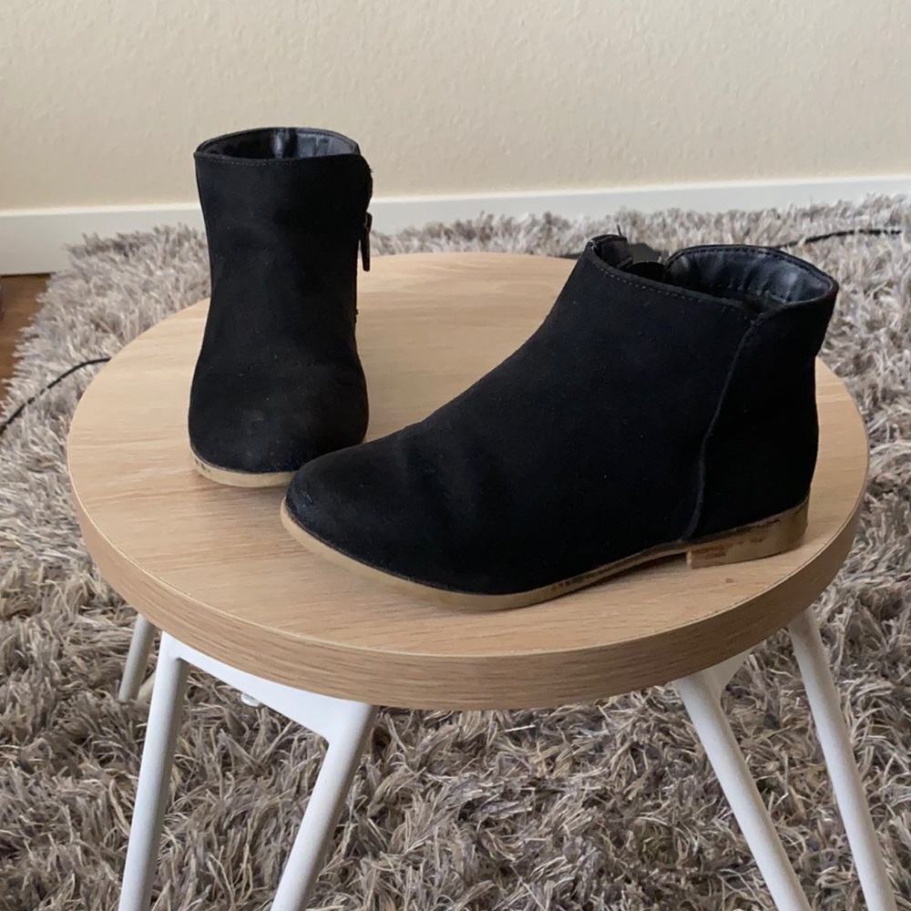 Kid shoe size 12